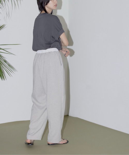 Eimee Law(エイミーロウ)の「テープロゴエンブロフレンチTシャツ(Tシャツ/カットソー・レディース・チャコールグレー/オフホワイト/アイボリー/ブラック・FREE)」の8枚目の写真