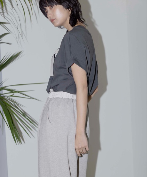 Eimee Law(エイミーロウ)の「テープロゴエンブロフレンチTシャツ(Tシャツ/カットソー・レディース・チャコールグレー/オフホワイト/アイボリー/ブラック・FREE)」の16枚目の写真