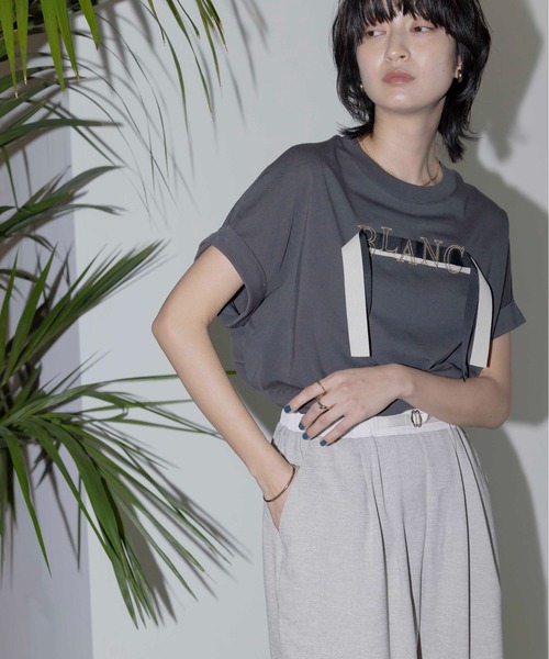 Eimee Law(エイミーロウ)の「テープロゴエンブロフレンチTシャツ(Tシャツ/カットソー・レディース・チャコールグレー/オフホワイト/アイボリー/ブラック・FREE)」の13枚目の写真