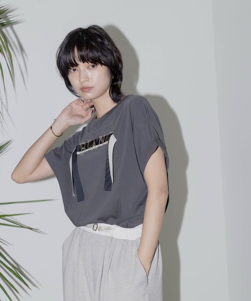 Eimee Law(エイミーロウ)の「テープロゴエンブロフレンチTシャツ(Tシャツ/カットソー・レディース・チャコールグレー/オフホワイト/アイボリー/ブラック・FREE)」の15枚目の写真