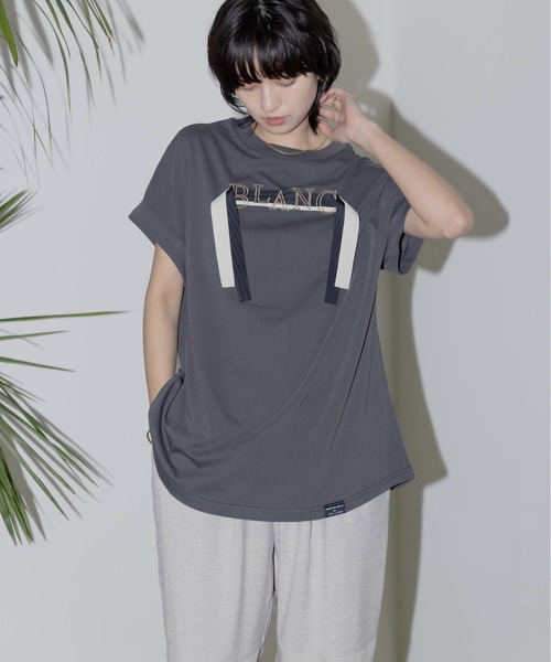 Eimee Law(エイミーロウ)の「テープロゴエンブロフレンチTシャツ(Tシャツ/カットソー・レディース・チャコールグレー/オフホワイト/アイボリー/ブラック・FREE)」の19枚目の写真