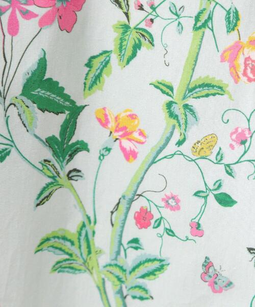 LAURA ASHLEY(ローラアシュレイ)の「【コットン100%/ウエストゴム/タックあり】サマーパレス柄 タイプライタースカート(スカート・レディース・ホワイト系その他/ネイビー系/スモーキーグリーン系1・40/38)」の5枚目の写真