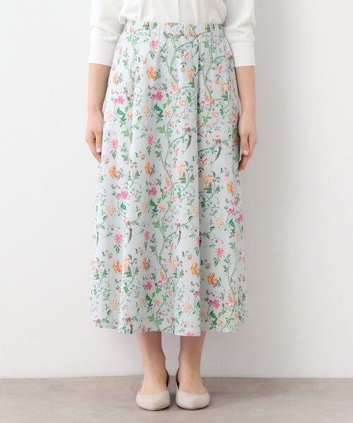 LAURA ASHLEY(ローラアシュレイ)の「【コットン100%/ウエストゴム/タックあり】サマーパレス柄 タイプライタースカート(スカート・レディース・ホワイト系その他/ネイビー系/スモーキーグリーン系1・40/38)」の6枚目の写真