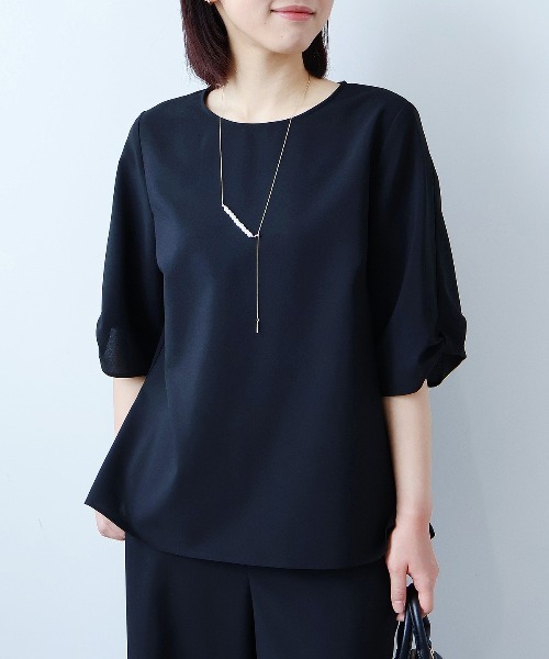 fleur by mint breeze(フルールバイミントブリーズ)の「【イージーケア】【セットアップ】【L~5L 大きいサイズ】リネンライク変形スリーブブラウス 半袖 春夏(シャツ/ブラウス・レディース・ネイビー/ブラック・3L/4L/5L/LL)」の1枚目の写真