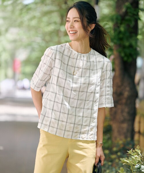 J.PRESS Ladies(J.プレス レディス)の「【洗える】SHEER チェック フレアスリーブ ブラウス(シャツ/ブラウス・レディース・ピーコックグリーン系3/オレンジ系3/ホワイト系3・XS)」の2枚目の写真