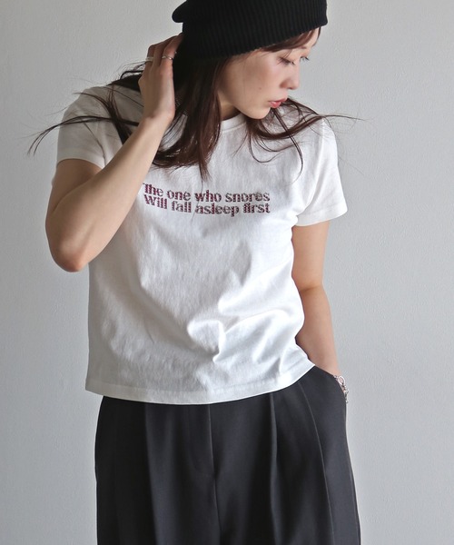 COURO(コウロ)の「ラインストーンロゴTシャツ(Tシャツ/カットソー・レディース・ホワイト/レッド/ピンク/ネイビー/イエロー/杢グレー/ブルー・FREE)」の9枚目の写真