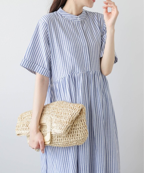 La-gemme(ラジェム)の「ギャザーコットン混シャツワンピース(シャツワンピース・レディース・ブラック系その他/ブラック/ブルー系その他/チェック/ホワイト・フリー)」の16枚目の写真