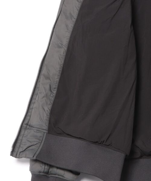 G-STAR（ジースター）の「GA-1 Bomber Jacket/ミリタリーディテールMA1タイプボンバーブルゾン（MA-1・メンズ・ブラック系その他/グリーン系その他・X-SMALL/SMALL/MEDIUM/LARGE/X-LARGE）」の3枚目の写真