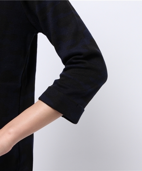 OUTLET(アウトレット)の「【Chez toi】カモフラJQCNPO(Tシャツ/カットソー・レディース・ベージュ/ネイビー・FREE)」の7枚目の写真