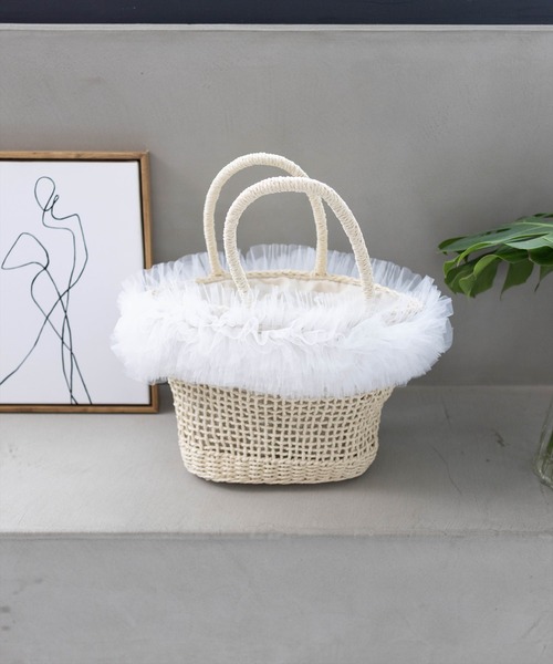 Bibiy. フリル付きホワイトかごバッグ BIBIY. MADE | B. FLORET BOX BAG WHITE｜Bibiy.