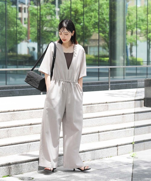 CLOCHE(クロシェ)の「クールグログランサロペット(ワンピース・レディース・ベージュ/ブラック・FREE)」の9枚目の写真