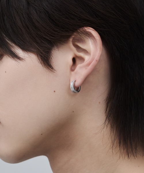 セール】【 金属アレルギー対応 】梨地フープイヤリング サージカル