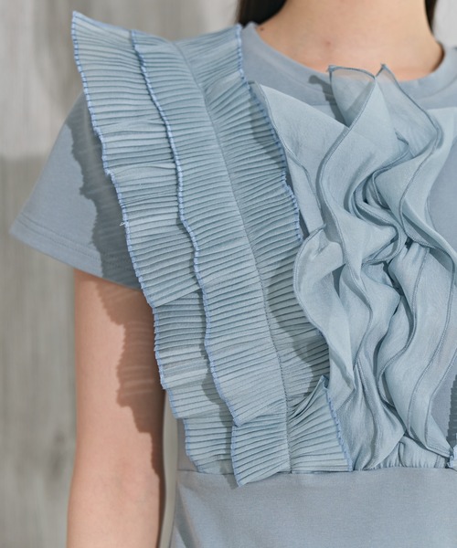 REDYAZEL(レディアゼル)の「ラッフルプリーツTシャツ(Tシャツ/カットソー・レディース・サックスブルー/オフホワイト/ネイビー・FREE)」の7枚目の写真