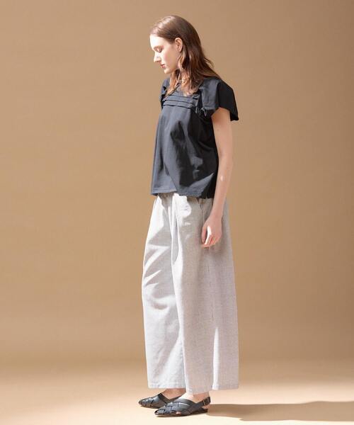 LOGEMENT DE CLAIRE(ロジュモンドクレール)の「【LOURMARIN】ボートネックタックプルオーバー(Tシャツ/カットソー・レディース・イエロー/ホワイト/ブラック・FREE)」の10枚目の写真