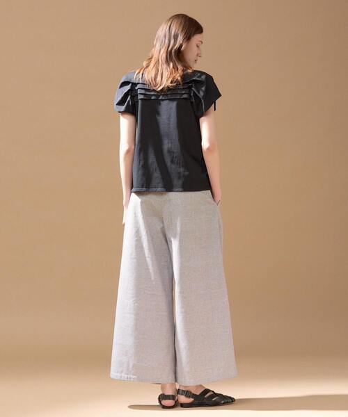 LOGEMENT DE CLAIRE(ロジュモンドクレール)の「【LOURMARIN】ボートネックタックプルオーバー(Tシャツ/カットソー・レディース・イエロー/ホワイト/ブラック・FREE)」の9枚目の写真