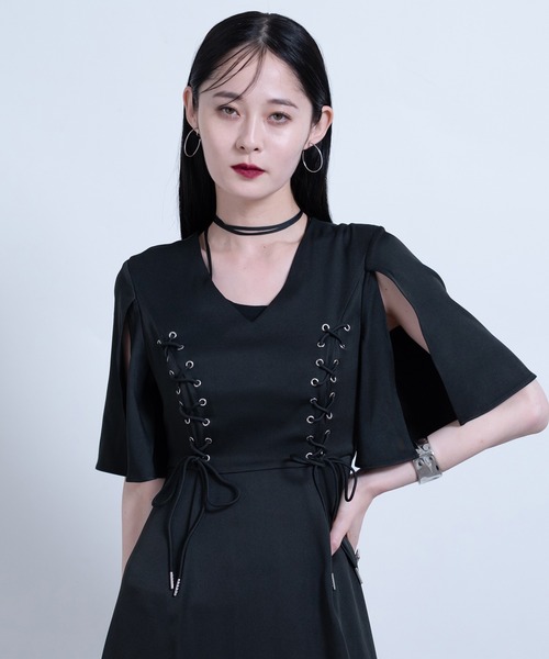 Ellno de Mavie(エルノデメヴィ)の「レースアップワンピース(ワンピース・レディース・ブラック・FREE)」の2枚目の写真