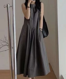 ノースリーブタグ付きワンピース