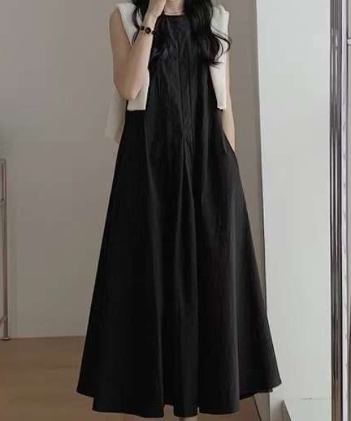 Aelina(エリナ)の「ノースリーブタグ付きワンピース(ワンピース・レディース・ホワイト/ブラック/グレー・M/L/XL)」の17枚目の写真