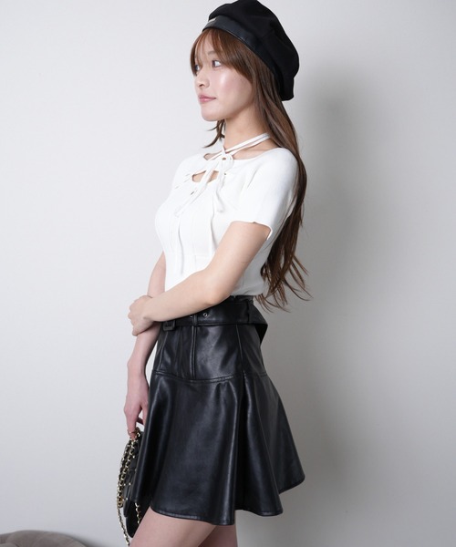 LIPSERVICE（リップサービス）の「デコルテオープンチョーカーニット（ニット/セーター・レディース・ホワイト/グレー/ブラック・FREE）」の9枚目の写真