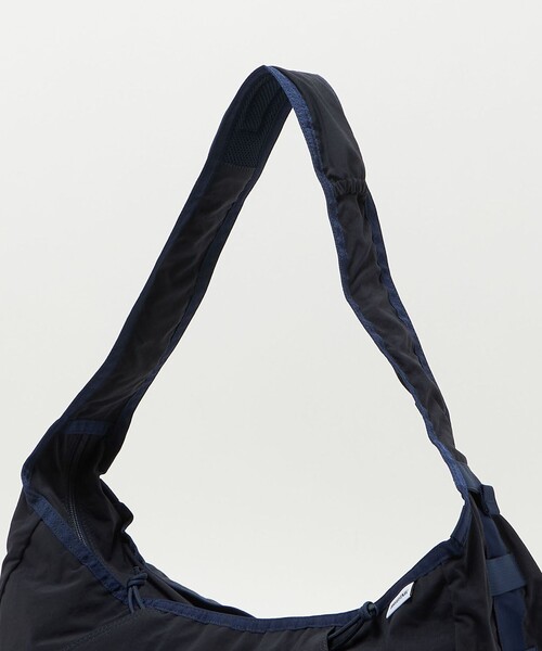 BRIEFING＞HOBO BAG WIDE ショルダーバッグ（ショルダーバッグ