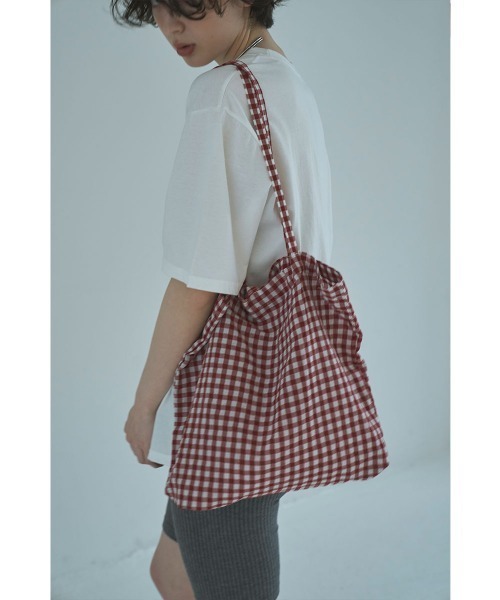 marjour(マージュール)の「GINGHAM CHECK MY BAG(トートバッグ・レディース・レッド/ブラック・FREE)」の5枚目の写真