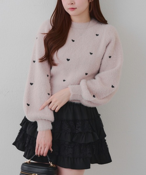 Another Branch olive des olive(アナザーブランチオリーブデオリーブ)の「リボン刺しゅうフェザープルオーバー(ニット/セーター・レディース・ブラック/アイボリー/ベージュ/ラベンダー/レッド/ホワイト系その他/ベージュ系その他・FREE)」の5枚目の写真
