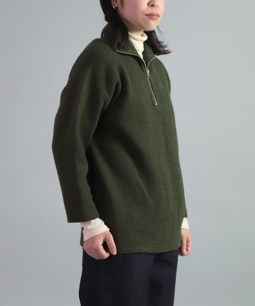OMNIGOD（オムニゴッド）の「[OMNIGOD womens / オムニゴッド] 接結ウール ハーフジップトレーナー（ニット/セーター・レディース・オリーブ/アイボリー・0）」の3枚目の写真