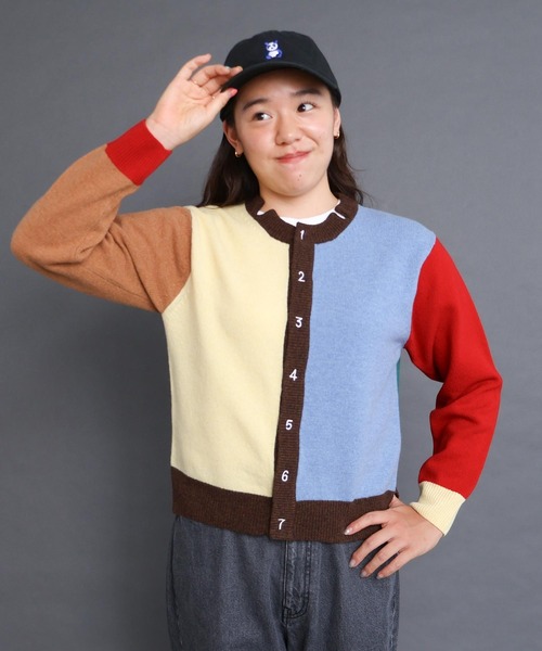 I am I in fact...(アイアムアイインファクト)の「_UPW数字刺繍クルーカーディガン(カーディガン/ボレロ・レディース・ブラウン/パープル/ブルー/レッド/チャコールグレー/その他/ブラック系その他・FREE)」の1枚目の写真