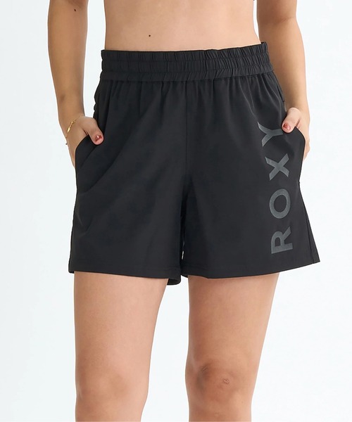 ROXY(ロキシー)の「MY 1ST ROXY SHORTS/ロキシー水陸両用速乾UVケアウエストゴムワンポイントブランドロゴフィットネスショートパンツ(水着)(その他パンツ・レディース・グリーン/ピンク/ブラック・SMALL/LARGE/MEDIUM)」の1枚目の写真