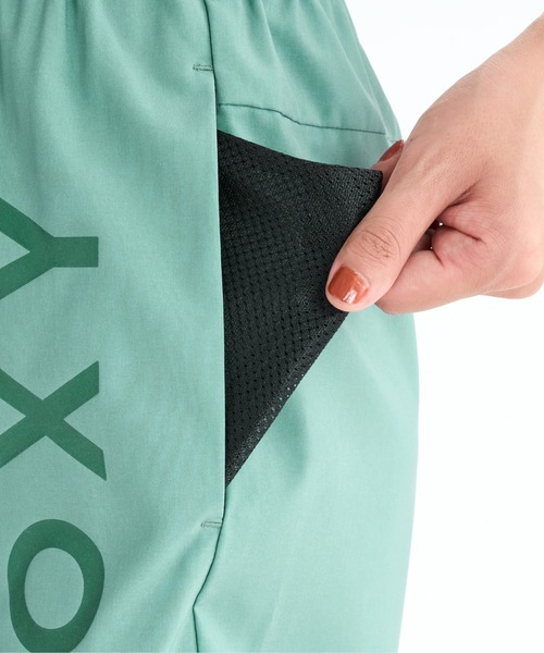 ROXY(ロキシー)の「MY 1ST ROXY SHORTS/ロキシー水陸両用速乾UVケアウエストゴムワンポイントブランドロゴフィットネスショートパンツ(水着)(その他パンツ・レディース・グリーン/ピンク/ブラック・SMALL/LARGE/MEDIUM)」の16枚目の写真