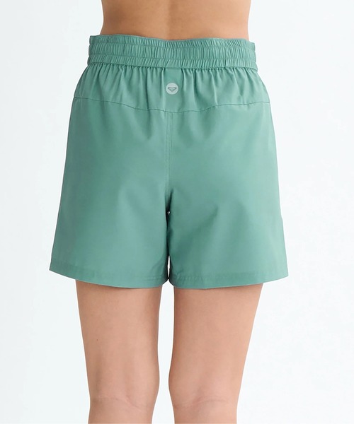 ROXY(ロキシー)の「MY 1ST ROXY SHORTS/ロキシー水陸両用速乾UVケアウエストゴムワンポイントブランドロゴフィットネスショートパンツ(水着)(その他パンツ・レディース・グリーン/ピンク/ブラック・SMALL/LARGE/MEDIUM)」の19枚目の写真