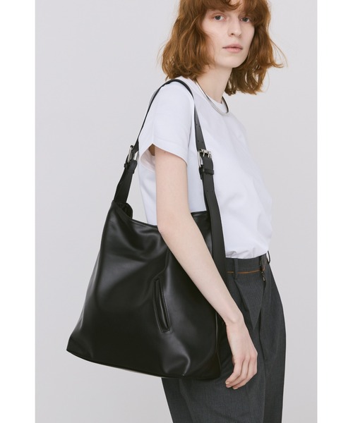 ワンハンドル2WAYミニポケショルダー / A4収納可能