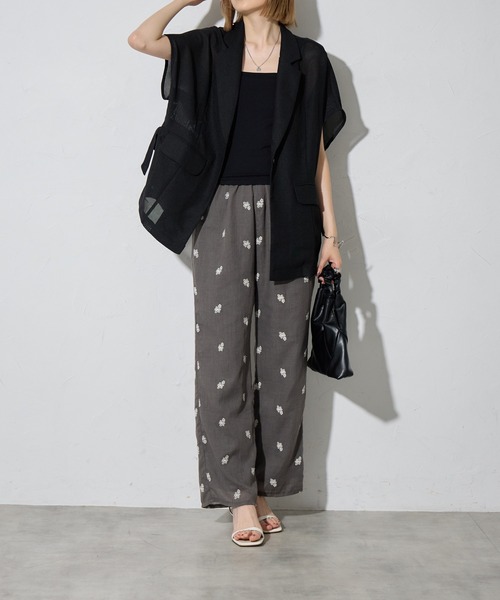 each（イーチ）の「フラワーエンブロイダリーワイドパンツ【セットアップ対応】（その他パンツ・レディース・ブラック/グレー・FREE）」の9枚目の写真