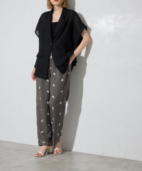 each（イーチ）の「フラワーエンブロイダリーワイドパンツ【セットアップ対応】（その他パンツ・レディース・ブラック/グレー・FREE）」の15枚目の写真