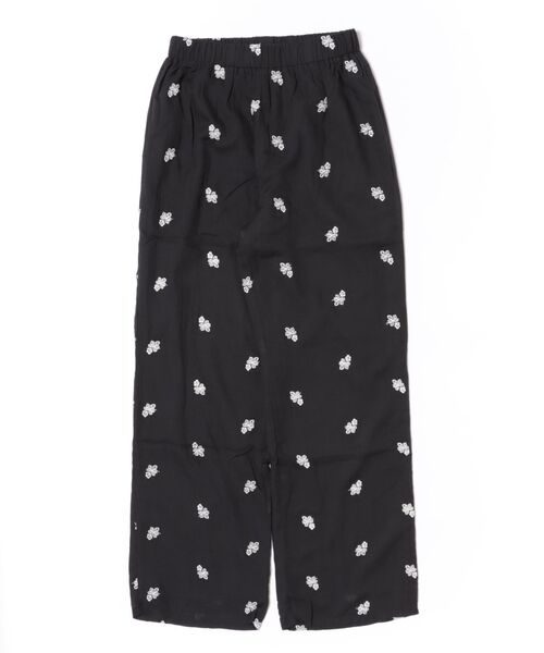 each（イーチ）の「フラワーエンブロイダリーワイドパンツ【セットアップ対応】（その他パンツ・レディース・ブラック/グレー・FREE）」の16枚目の写真
