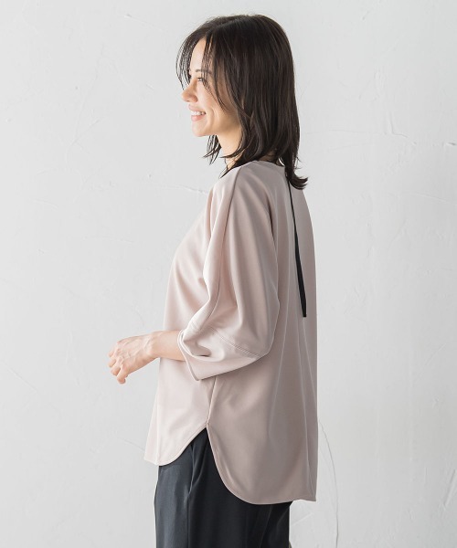 LAUTREAMONT（ロートレアモン）の「【WEB限定】フォルムスリーブバックジップトップス≪洗濯機で洗える≫（Tシャツ/カットソー・レディース・ベージュ/ブラック/ピンク・9号）」の11枚目の写真