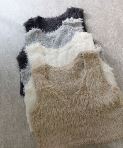 CORNERS(コーナーズ)の「フェザーヤーンVネックベスト(ベスト・レディース・チャコールグレー/オフホワイト/グレー/ライトベージュ・M)」の14枚目の写真