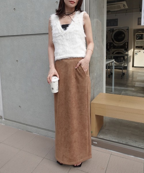 CORNERS(コーナーズ)の「フェザーヤーンVネックベスト(ベスト・レディース・チャコールグレー/オフホワイト/グレー/ライトベージュ・M)」の19枚目の写真