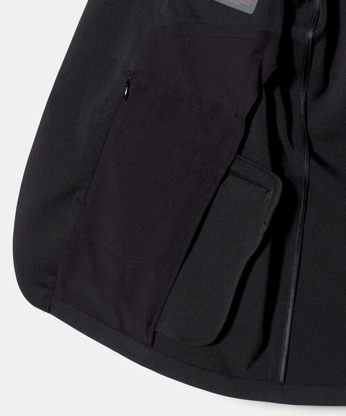 UNITED ARROWS（ユナイテッドアローズ）の「ハイツイスト シングル 2ボタン テーラードジャケット UA COZY ウォッシャブル 防しわ ヨコストレッチ（テーラードジャケット・メンズ・ブラック・S/L/XL/XXL/M）」の15枚目の写真