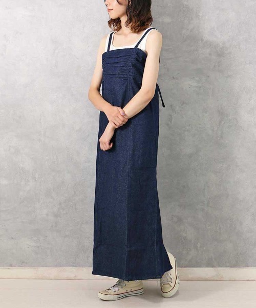 Bleu Bleuet(ブルーブルーエ)の「【ZOZO限定】デニムギャザーワンピース(ワンピース・レディース・ブルー系その他/ブルー/グレー・M)」の20枚目の写真