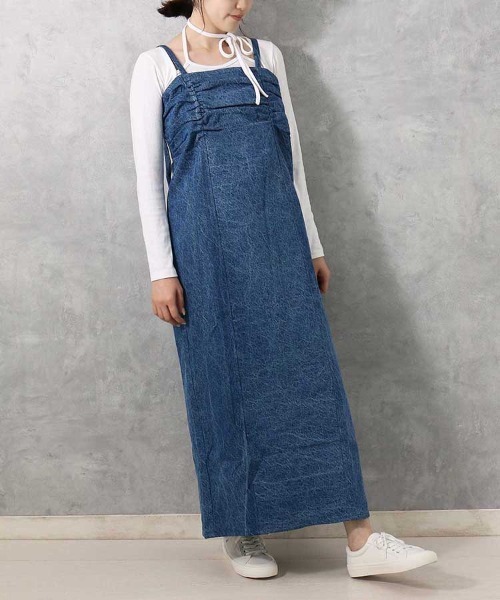 Bleu Bleuet(ブルーブルーエ)の「【ZOZO限定】デニムギャザーワンピース(ワンピース・レディース・ブルー系その他/ブルー/グレー・M)」の9枚目の写真