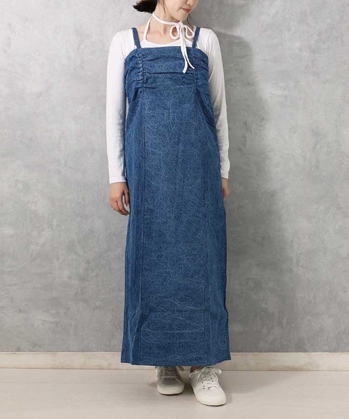 Bleu Bleuet(ブルーブルーエ)の「【ZOZO限定】デニムギャザーワンピース(ワンピース・レディース・ブルー系その他/ブルー/グレー・M)」の11枚目の写真