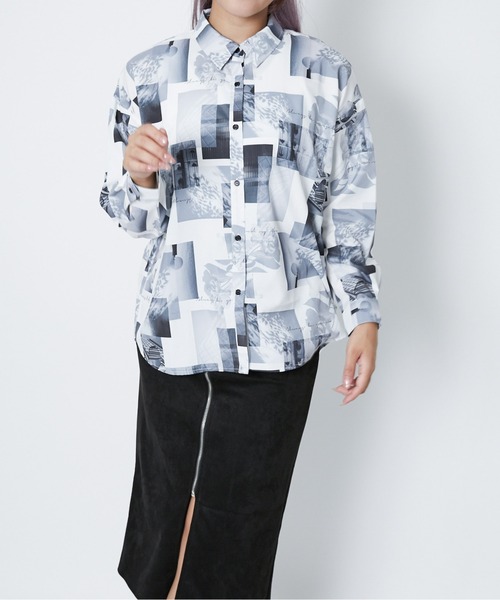 新品未使用Russelunoビジュアルプリント オーバーサイズシャツ 新品未使用Russelunoビジュアルプリント オーバーサイズシャツ 2021年