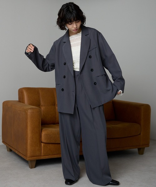 SOTT(ソット)の「Double-Breasted Tailored Jacket / ダブルブレストテーラードジャケット(テーラードジャケット・レディース・ストライプ/チャコールグレー・FREE)」の11枚目の写真