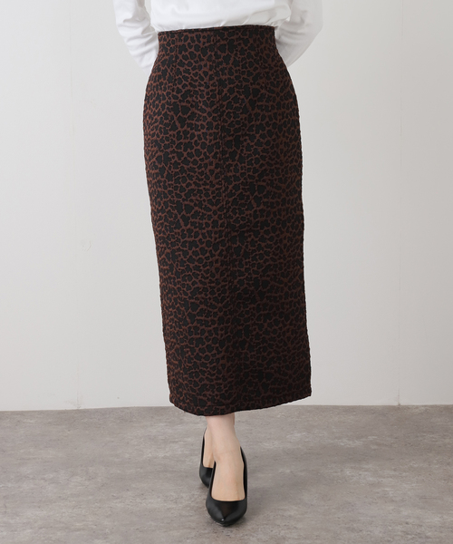 La TOTALITE（ラトータリテ）の「【洗える】フェイクレザー・ジャガードスカート（スカート・レディース・ウッド/ベージュ/ブラウン・40/38/36）」の3枚目の写真