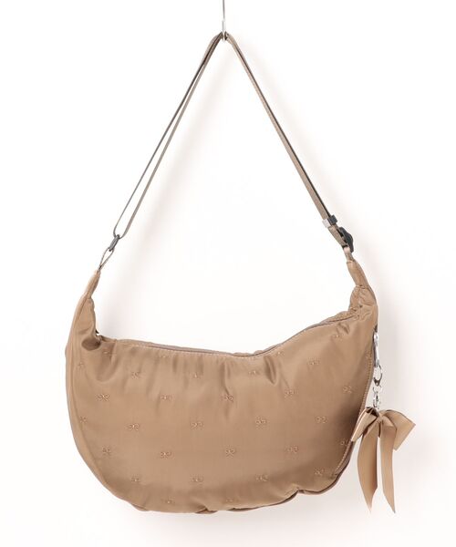 SALON de RUBAN（サロンドルヴァン）の「【SALON de RUBAN / サロン ド ルヴァン】 リボンチャームショルダーバッグ（ショルダーバッグ・レディース・ブラック/ライトグレー/ダークグレー/モカ・FREE）」の4枚目の写真