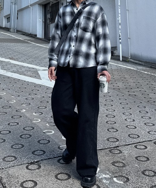 STUDS DENIM（デニムパンツ）｜THE CLE（ザクレ）のファッション通販