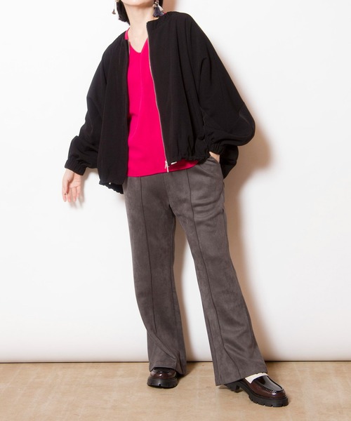 OSMOSIS(オズモーシス)の「セミフレアーバックスリットパンツ(その他パンツ・レディース・ブラック/グレイッシュベージュ/チャコール/バーガンディー/ブラウン・ONE SIZE)」の21枚目の写真