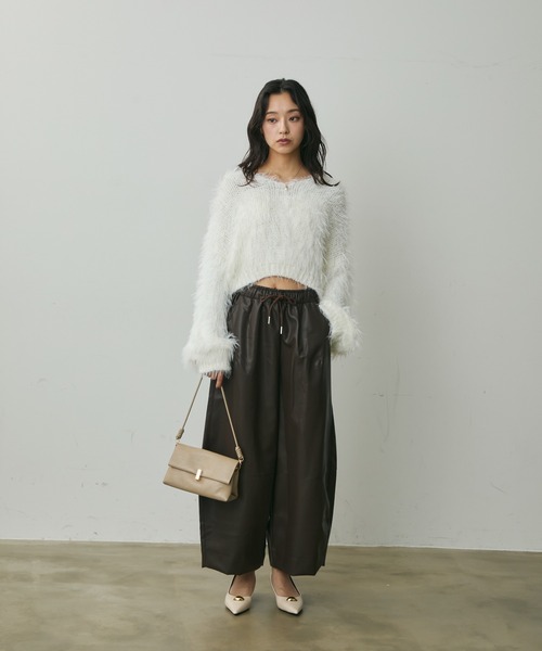 Lunea(ルネア)の「レザーコクーンワイドパンツ(その他パンツ・レディース・ブラウン/ブラック・M/L)」の20枚目の写真