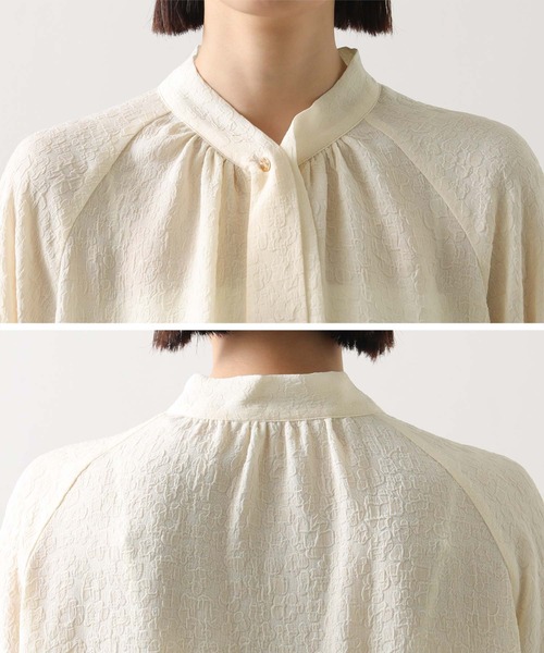 Gready Brilliant（グレディブリリアン）の「ＬＵシアー花ジャガードタイブラウス（シャツ/ブラウス・レディース・アイボリー/ブラック・38）」の13枚目の写真